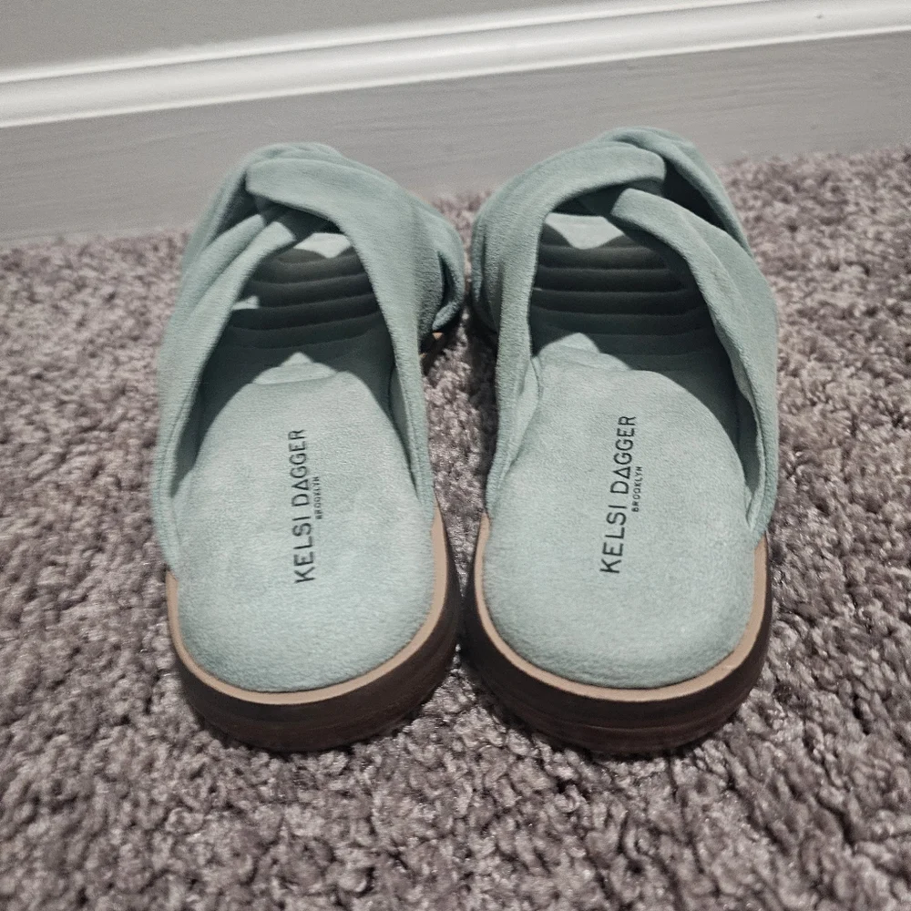 Kelsi Dagger Blue Suede Twist Tide Slide Sandals Size 7 - Picture 5 of 9